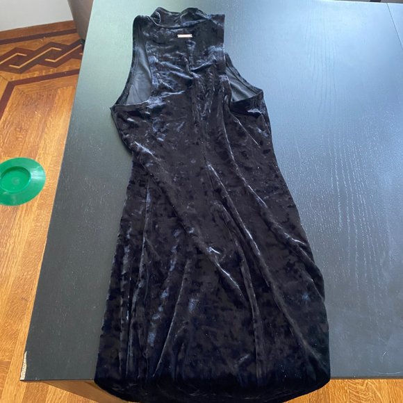 Kendall & Kylie Small Black Dress - Picture 2 of 6